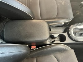 Console Front Sedan Floor Without Sliding Armrest Fits 19-23 FORTE 10482... - $3,493.66 MXN