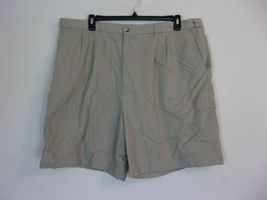 Men&#39;s Khaki Covington Pleated Shorts. Size 42.100% Cotton. Adjustable Waist. - £18.69 GBP