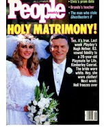 Hugh Hefner COVER ONLY  1 page original clipping magazine photo #X6201 - $111.74 MXN