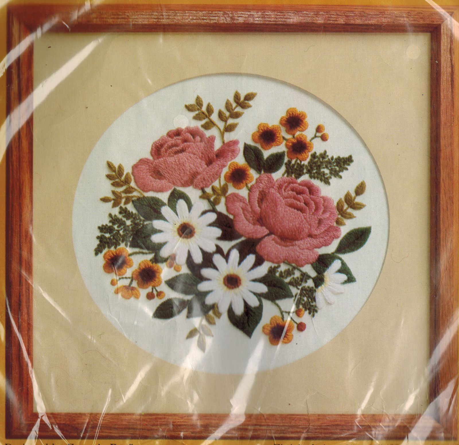 CLASSIC BOUQUET Creative Circle Crewel Embroidery Eugenia Parfionow KIT 13 X 13 - £11.84 GBP