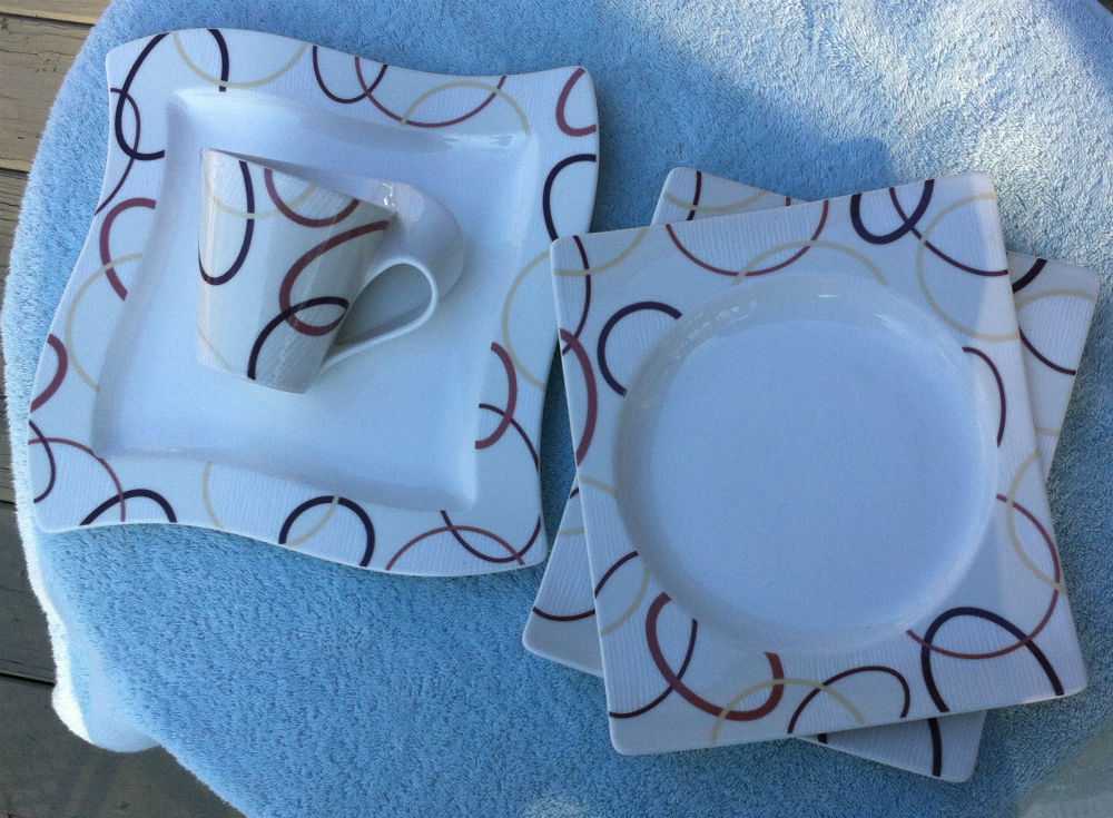 Four (4) Villeroy & Boch New Wave china pieces - $28.00