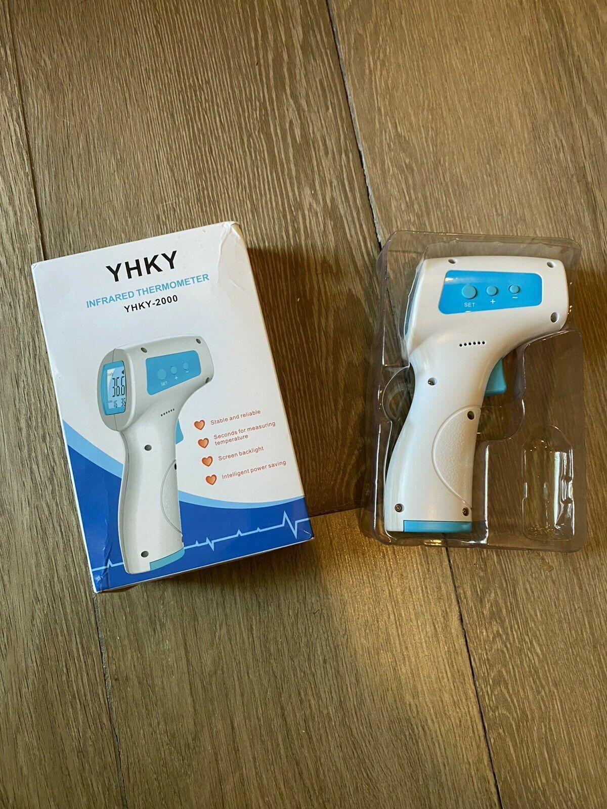 Digital Infrared Thermometer With LCD Forehead Medical Non-Contact YHKY-2000