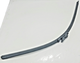 Bosch Icon 28BOE Fits Chevrolet Mercedes Honda Front RH Windshield Wiper... - $652.63 MXN