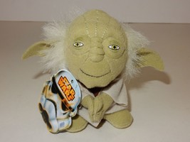 Disney Star Wars: Episode VII The Force Awakens 4&quot; Yoda Mini Plush w/Tags - £7.98 GBP