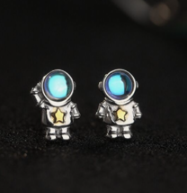 Super cute new astronaut Astronaut earrings Moonstone earrings Niche des... - $19.80