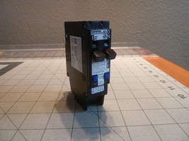SIEMENS Q2020AFCN Dual Circuit Breaker - 2 x 20 Amp - 1-Pole - MUST READ... - $19.95