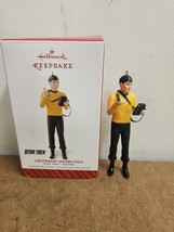 2014 HALLMARK KEEPSAKESTAR TREK LIEUTENANT HIKARU SULU ORNAMENT NEW IN BOX - $11.83