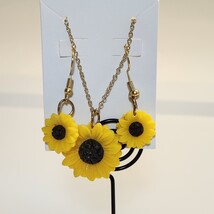 Sunflower Necklace and Earrings set - $6.00