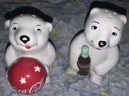 Coca-Cola Coke Vintage Ceramic Polar Bear 3.5&quot; Salt &amp; Pepper Shaker-Set-pre-owed - £6.14 GBP