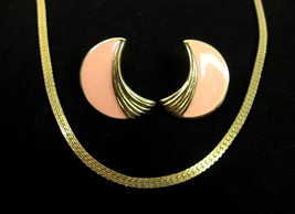 Trifari Herringbone Necklace &amp; Peach Pink Crescent Moon Pierced Earrings Goldton - £16.61 GBP