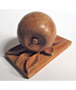 Old and beautiful wooden apple carving with leaves, old carved decoration - $707.80 MXN