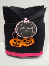 Betsey Johnson Halloween Jack O Lantern with Bows Hand Towels Set of 2 - $24.74