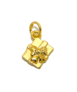 Authenticity Guarantee

14K Christmas Present Yellow Gold Pendant Charm - $884.25