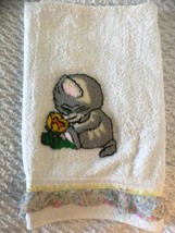 Vtg Leshner Cotton Bath Towel Chenille Kitten Flower Ruffle 44 x 26  Un-used USA - £18.69 GBP