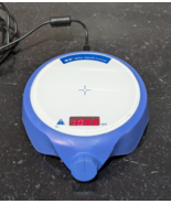 IKA Color Squid White Digital Magnetic Stirrer S000 / 2500 RPM / FULLY T... - $89.96