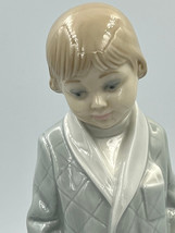 Lladro &quot;Boy in Robe&quot; Porcelain Figurine - £85.22 GBP