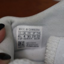Adidas Shoes Men Size 4.5 White Swift Run Lightweight Sneaker Ortholite ... - £31.17 GBP