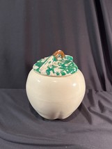 Vintage Apple Shaped Cookie Jar - $279.47 MXN