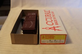 HO Scale Accurail, 40&#39; Box Car, Northern Pacific, Brown, #37425 - 3817 BNOS - £23.59 GBP