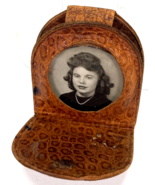 Leather Photo Holder Wallett-WWII Era Sweetheart Picture Case w/ Glass - $44.76 CAD