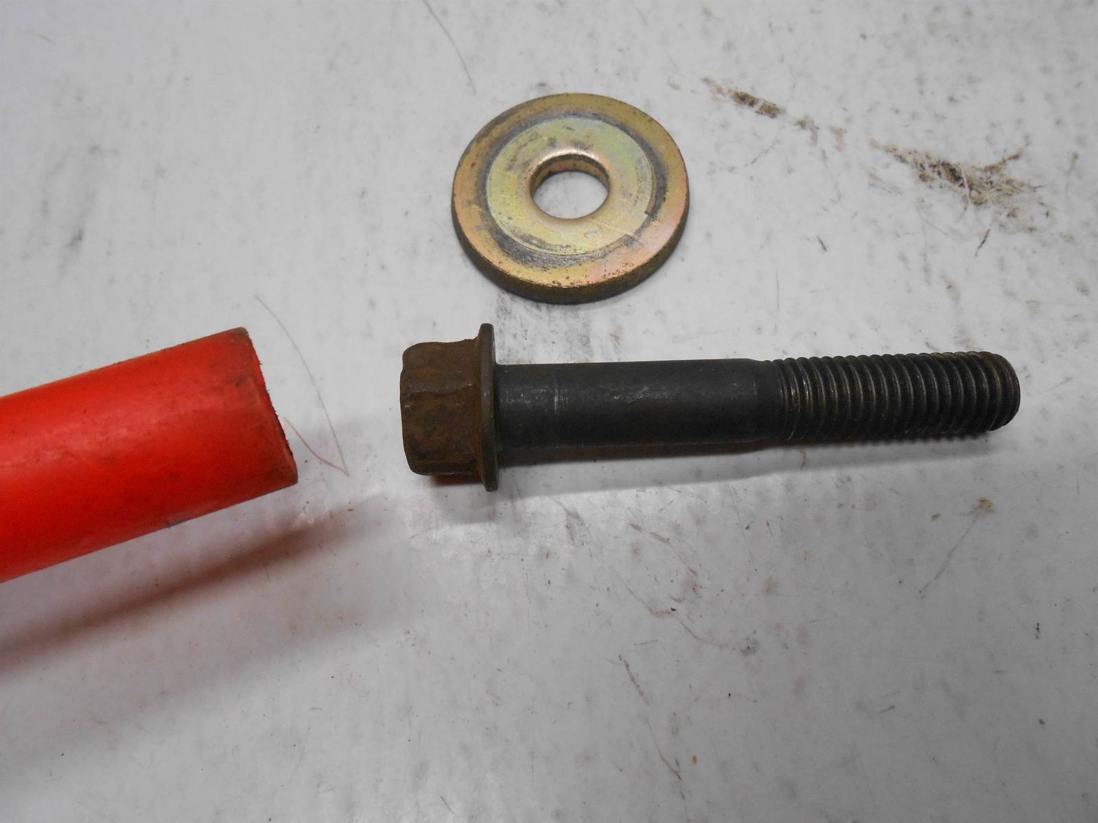 2004-2008 Chevrolet Aveo Harmonic Balanacer Bolt And Washer - $21.75