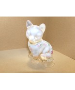Vintage Fenton Pink Iridescent Sitting Cat w/ Hand painted Flowers - $61.51 CAD