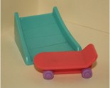 2007 Hasbro Littlest Pet Shop Skateboard &amp; Ramp - $4.00