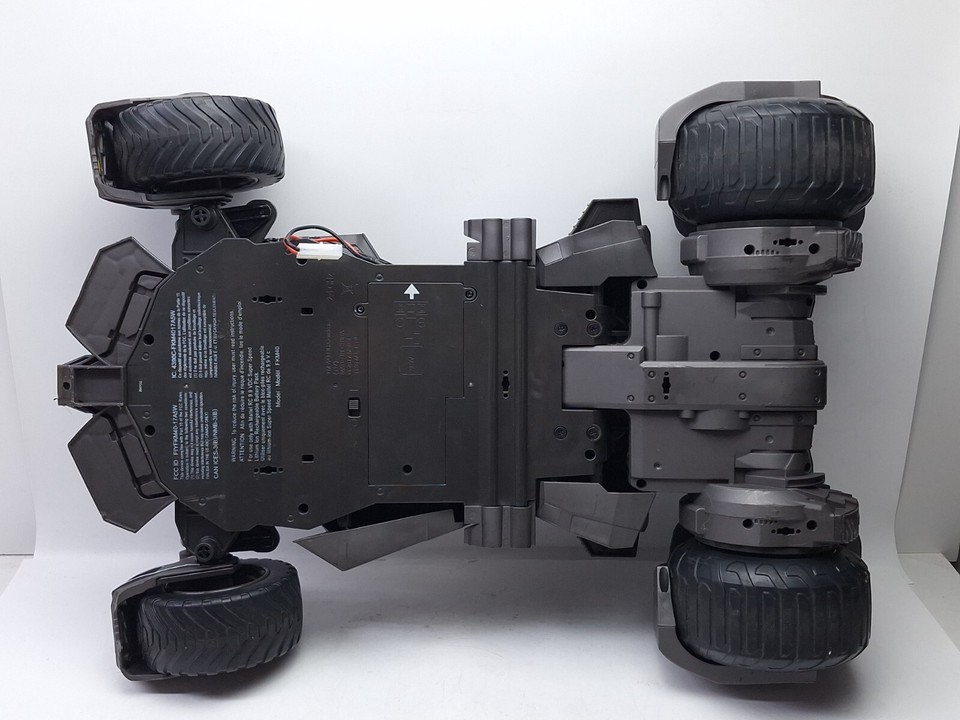 Mattel Ultimate Justice League Batmobile 1/10th Scale RC READ INCOMPLETE Item image 10