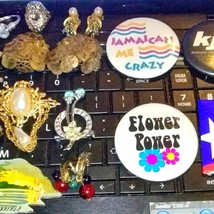 Really nice big lot of vintage jewelry~a little bit of everything. - $41.58