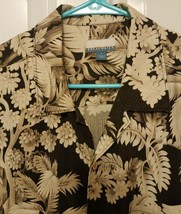 BreakWater Silk Hawaiian Button Front Sz Large Short Sleeve Floral Camp Shirt - £12.26 GBP