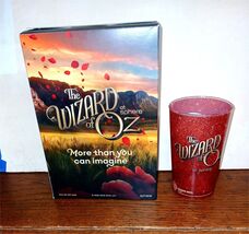 Wizard Of Oz Cup Sphere w/ 2 paper leaves &amp; Popcorn box - $368.33 MXN