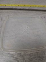 Tupperware Storage Replacement Lid Medium 310-32 Work Lunch Kitchen  Square - $4.00