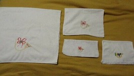 4 piece Bugle Horn Trumpet Bibb Towel set Ribbon Holly Christmas - £11.15 GBP