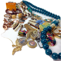 Costume Jewelry Lot Boho Mod Tribal mixed materials Vintage 31 pc - £15.76 GBP