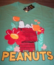 PEANUTS SNOOPY Doghouse Garden T-Shirt MENS SMALL NEW w/ TAG - £15.29 GBP