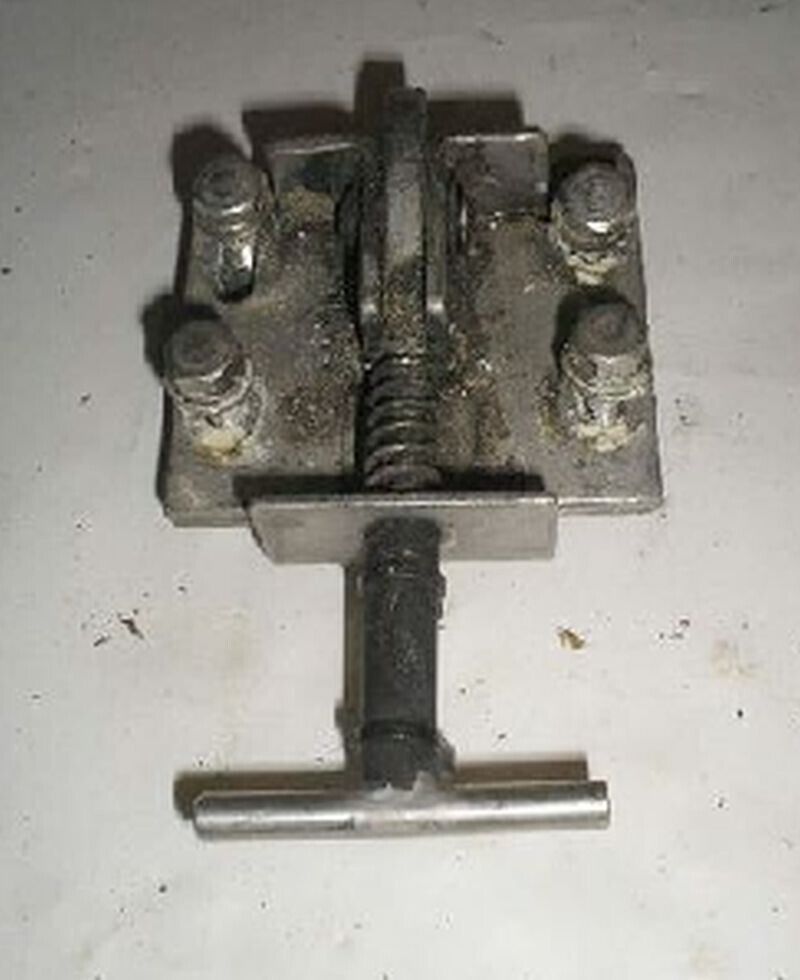 1988 Yamaha Waverunner 500 Seat Latch Lock - $12.88