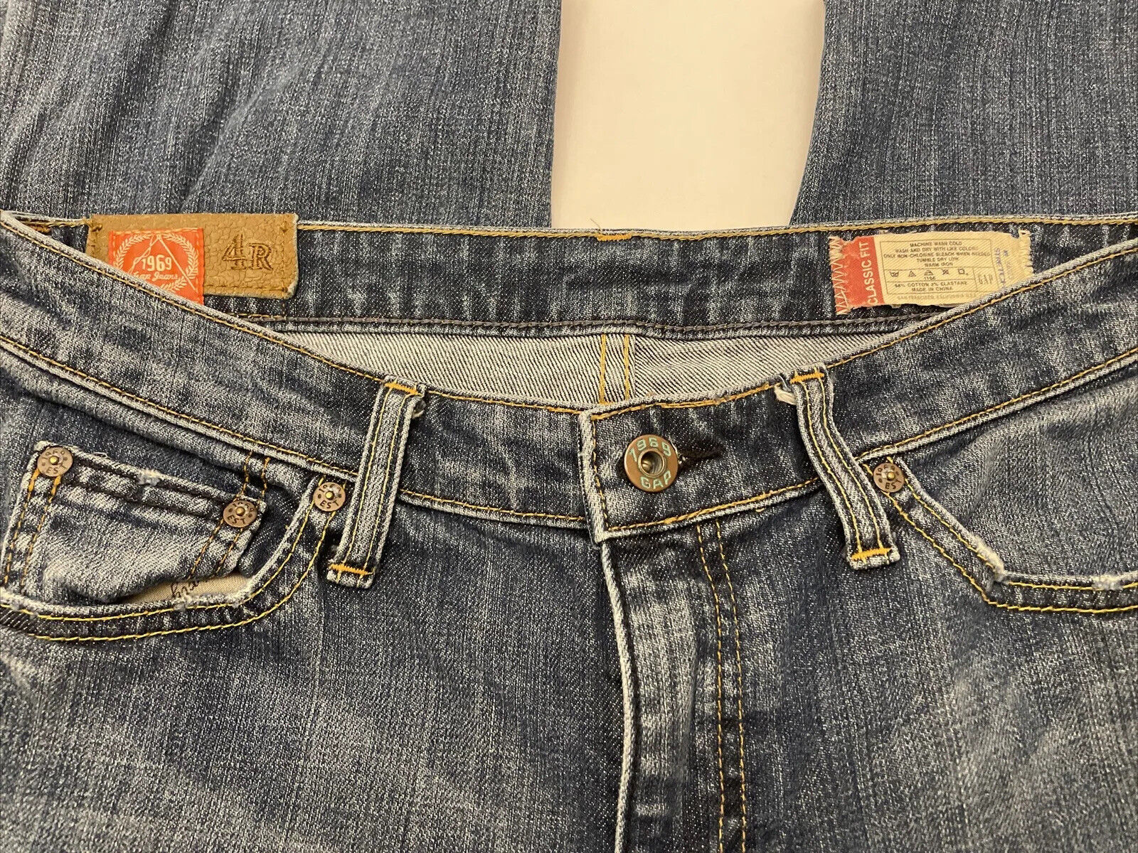 Primary image for Women’s Gap Jeans 1969 Classic Fit Size 4R Denim Cotton Style 54023 Blue Niceee