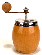 Small Wood Pepper Grinder Made In Italy Rare Vintage - £11.05 GBP
