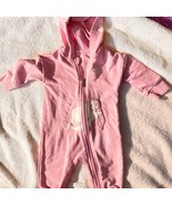 Nike baby romper with a cozy hood size 6 month - $236.48 MXN