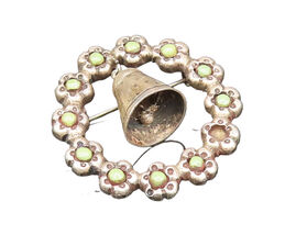An item in the Jewelry & Watches category: 925 Silver  Vintage Antique Jingle Bell Serpentine Wreath Brooch Pin  BP9580