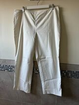 St. John Cream Cropped Pants SZ 14 USA - $48.51