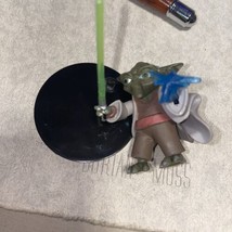 Star Wars Clone Wars 2&quot; Yoda w/ Lightsaber Hasbro 2008 - £3.95 GBP