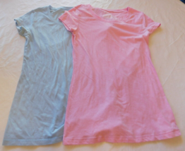 No Boundaries Lot of 2 Women&#39;s Short Sleeve Top T Shirt Size XS 1 Pink 1 Blue - £14.17 GBP