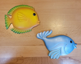 Resin Tropical Fish Wall Hanging Decor Bright Colorful Set Of 2 Blue Yellow - $12.99