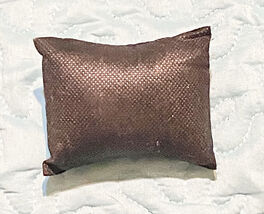 3.5 Inch Black Doll House Pillow Bedding - $73.10 MXN