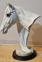 WHITE HORSE FARM ANIMAL FIGURINE  - £23.48 GBP