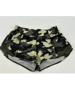 Lululemon Hotty Hot Low Rise Shorts Green Camo Camouflage Size 8 - $31.99