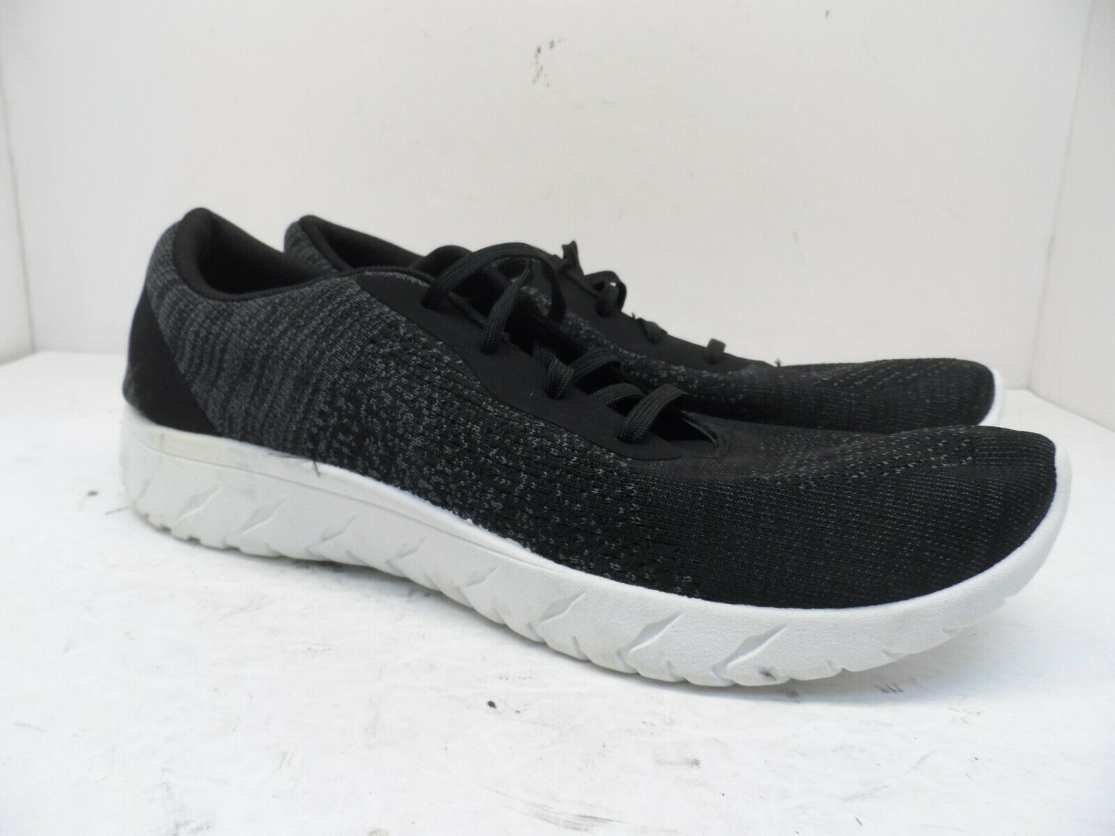 Athletic Works Men&#39;s Lace Up Shoes MNAW20CA001 Black/White Size 13M - $28.49