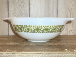 PYREX 4Qt Mixing Bowl Cinderella Avocado Green Verde Square Flowers #444... - £14.45 GBP