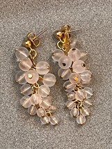 Estate Frosted White Plastic Beads on Goldtone Chain w Grape Leaves Dangle Post - £10.46 GBP